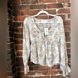 Cropped Ivory floral blouse